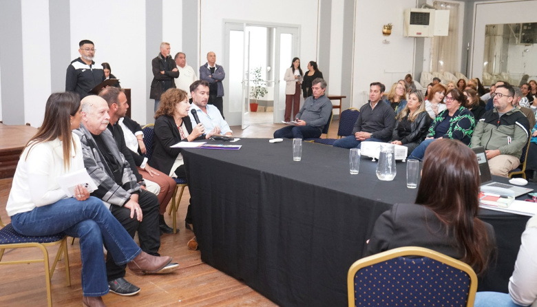 El Municipio presentó ante el sistema educativo programas y propuestas para acercar a las escuelas
