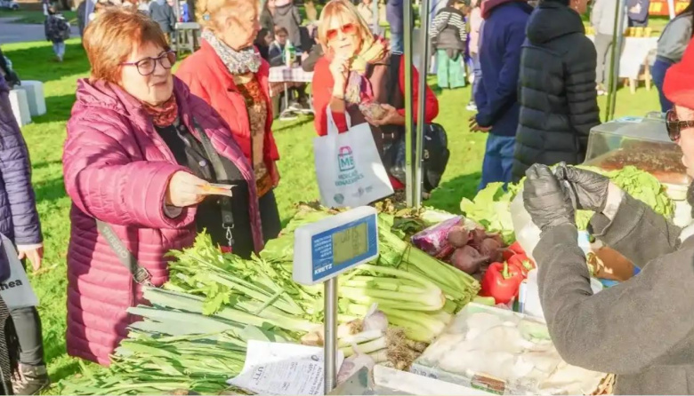 Mercados Bonaerenses convocó a vecinos y turistas en el Parque