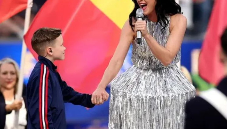 Quién es Tius Luka, el niño que compartió escenario con Katy Perry en la apertura del Mundial 2026
