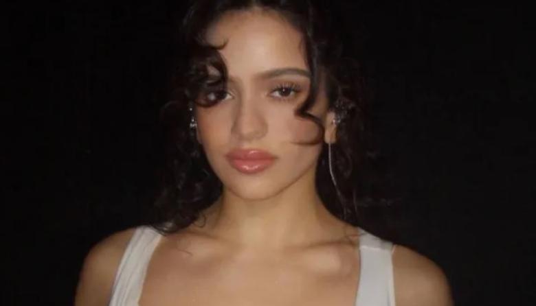 Cancelaron traslados para los shows de Rosalía tras su burla a la Selección Argentina