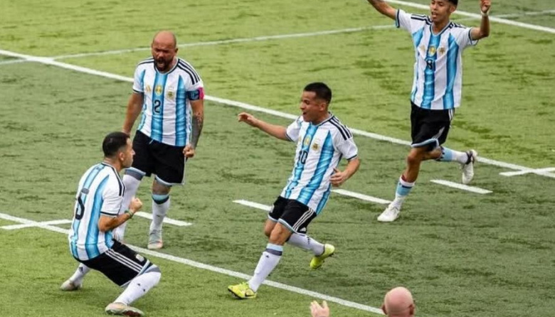 Necochenses con brillo internacional: “Toti” Balquín y “Cebolla” Morales, bicampeones con Argentina FADDIM