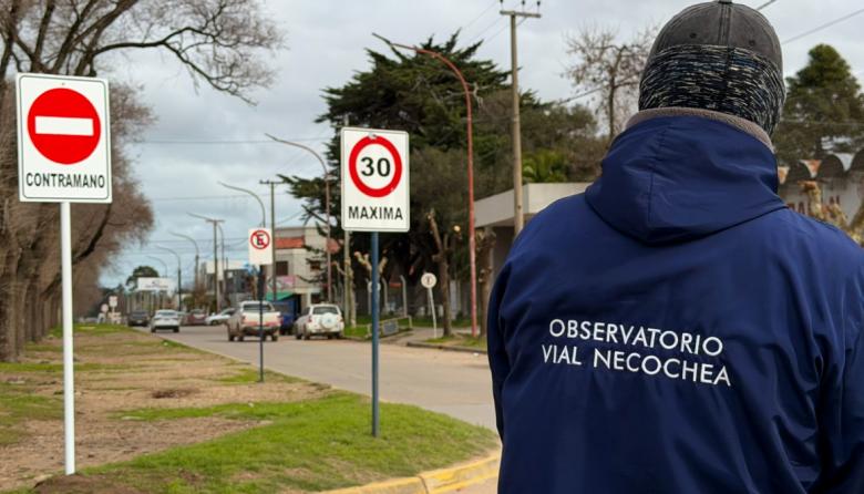 Refuerzan la educación vial y el ordenamiento del tránsito en el sector de 77 y 58