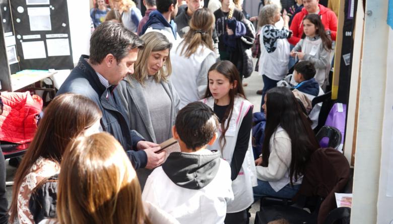 El Intendente destacó el trabajo de alumnos y docentes en la 34° Feria Regional de Educación, Arte y Ciencia