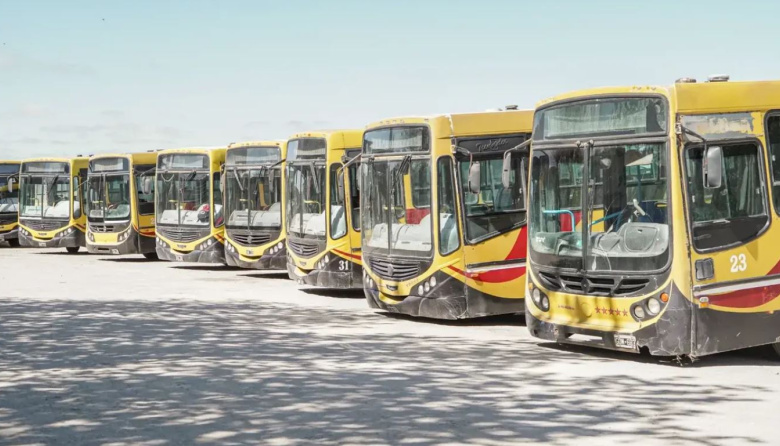 Sigue el paro de colectiveros