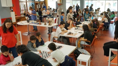 Envuelta en un "clima festivo", la Escuela Municipal de Ajedrez cerró el año