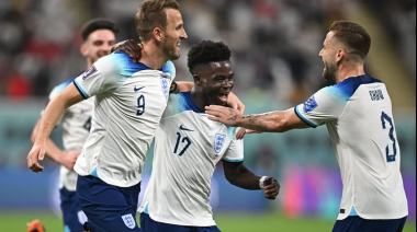 Inglaterra aplastó a Irán, Países Bajos cumplió y Gales le robó un empate a USA