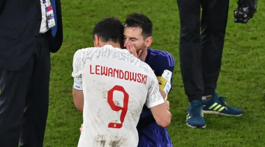 ¿Qué pasó en el tenso cruce entre Lionel Messi y Robert Lewandowski?