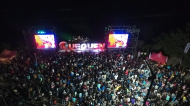 Con el set del DJ Alan Gómez y mucho público, se inauguró la temporada en Quequén