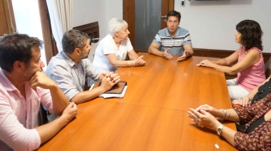 El Intendente recibió a la Comisión de Colectividades después del éxito de la Feria