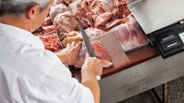 El Gobierno combate el aumento de la carne con una promoción del 10% con débito