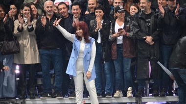 "Yo soy del pueblo, y de ahí no me muevo": CFK en el homenaje a Néstor Kirchner