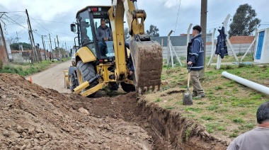 El municipio extiende el servicio de cloacas a numerosos barrios del distrito