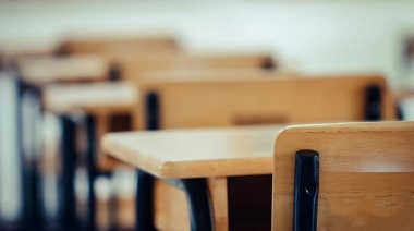 Docentes amenazan con parar si los colegios privados no pagan el bono de $60 mil