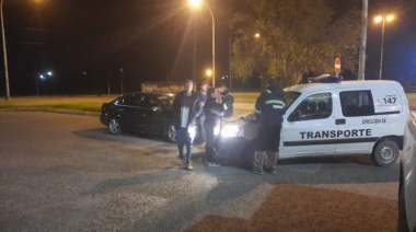 Personal de Tránsito secuestró vehículo de Uber en la Terminal de Ómnibus