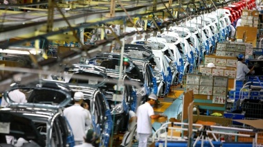La producción de vehículos cayó un 10,6% en mayo y un 28% interanual