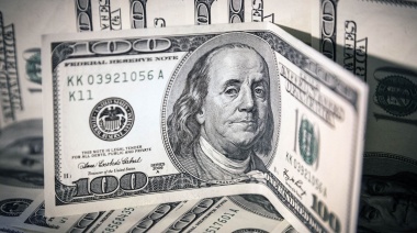 El dólar blue rompió el techo de los $1.300 y alcanzó un nuevo máximo histórico