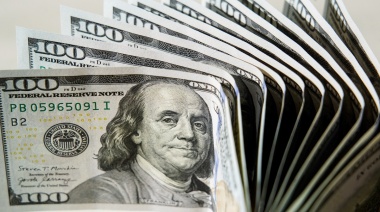 El dólar blue cerró a $1.450 y marcó un nuevo récord nominal