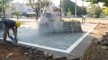 Se pone en valor el bulevar que honra a las Malvinas en la Plaza Dardo Rocha