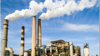 Tras un año en caída, la actividad industrial repuntó en el primer bimestre