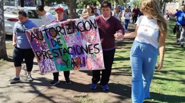 Movilización en Necochea por la Ley de Emergencia en Discapacidad