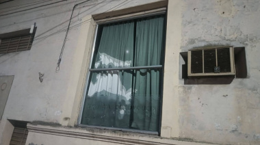 Destrozos en Lobería: atacaron edificios públicos tras el secuestro de una moto
