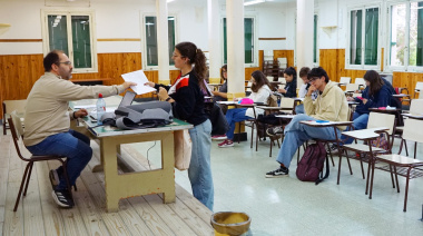 La Municipalidad continúa difundiendo la oferta educativa local: foco en la UNICEN Quequén