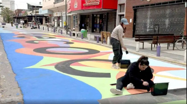 Peatonal 83.Iniciaron trabajos de embellecimiento