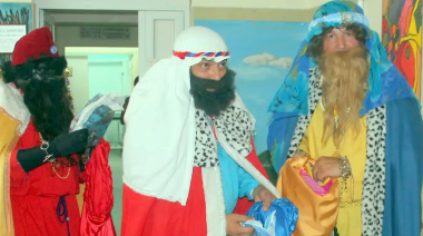 Los Reyes recorrerán hoy la ciudad