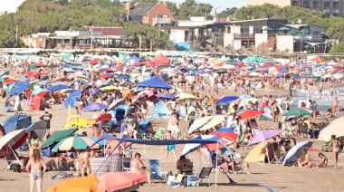 Quequén, el refugio del verano elegido por familias y surfistas