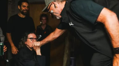 Charly García reapareció en Punta del Este: revolucionó un show de León Gieco