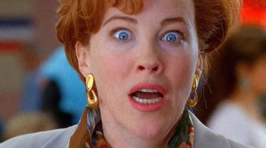 De qué murió Catherine O'Hara, la icónica protagonista de "Mi pobre angelito"