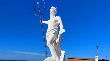 Se puso en valor la Plaza Neptuno, restaurando su histórica escultura