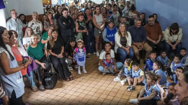 Inicio del ciclo lectivo en el Jardín Nº 902 con la presencia de autoridades educativas