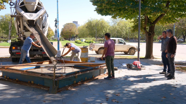 Con un nuevo monumento en la plaza central, Necochea refuerza su homenaje permanente a la causa Malvinas