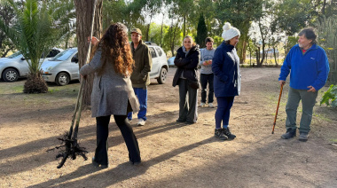 Muy buena respuesta de los vecinos en el inicio de la entrega gratuita de árboles