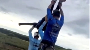 Murió una joven durante un salto extremo: la lanzaron al vacío sin sujetar la cuerda de seguridad