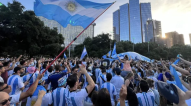 Miles de argentinos coparon las calles de Kansas en la previa del debut mundialista
