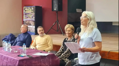 "La paz requiere trabajo y construir consensos"