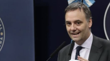 La salida de Adorni reconfigura el tablero libertario y expone el costo de la crisis interna