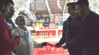 El Intendente participó en la inauguración del piso flotante del Club Huracán