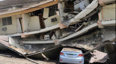 Un fuerte terremoto de magnitud 7,7 sacudió Panamá y activó alertas de tsunami en el Pacífico