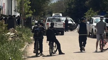 Un alumno de 18 años fue baleado por un compañero en el baño de una escuela de González Catán