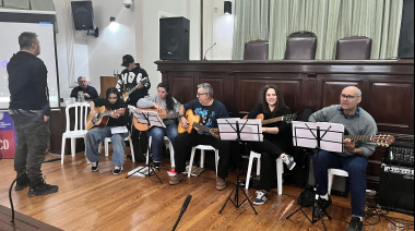 El Centro Cultural Municipal llevó sus expresiones artísticas al Concejo Deliberante