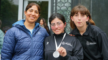 El atletismo inclusivo municipal alcanzó un podio en los Bonaerenses con el brillo de Carolina Gauna