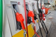 El Gobierno busca sumar los combustible al programa de Precios Justos