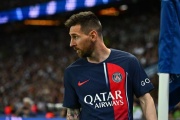 Mientras su padre negocia en Barcelona, Messi fue elegido mejor jugador de la Ligue 1