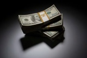 La cotización libre del dólar blue sube a $725 y marca nuevo récord