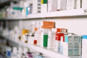 Los precios de los medicamentos se dispararon 300% en el año