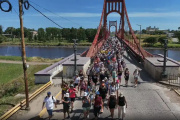 Con pedidos y agradecimientos, marchan a Costa Bonita en el día de la Virgen