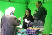 “El Mercado en tu barrio” volvió con el respaldo municipal a los productores locales